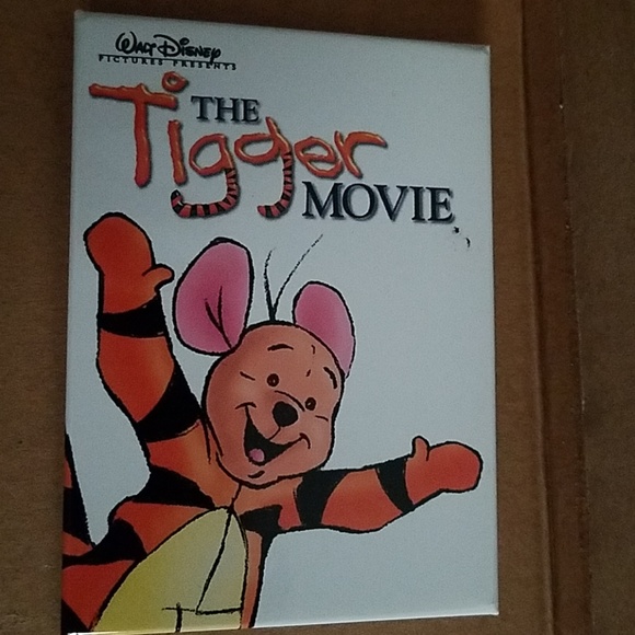Tigger Pin - Picture 2 of 3